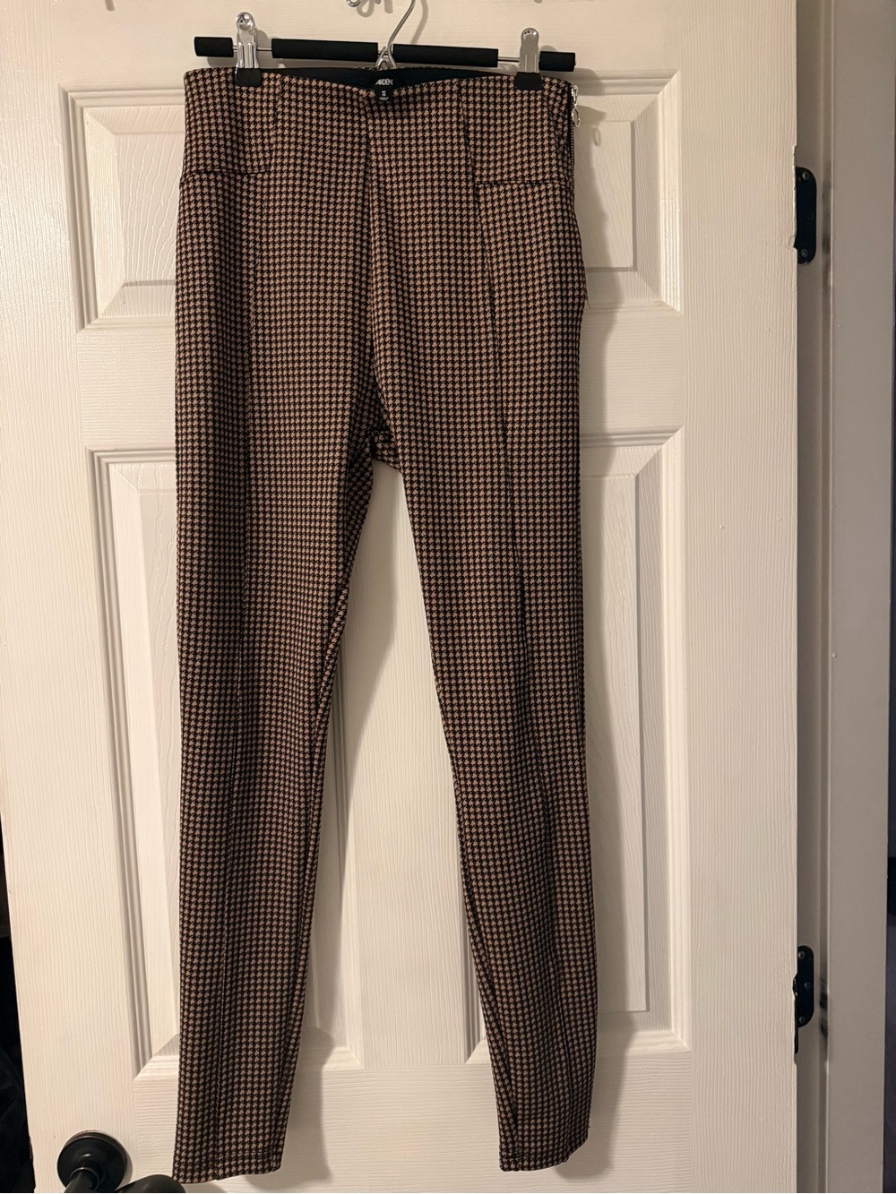 Ardene Pink & Black Houndstooth Skinny Pants